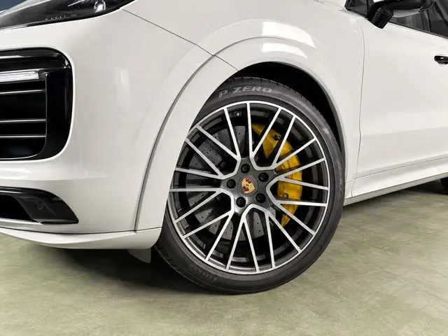 Porsche Cayenne Coupé 3.0 E-Hybrid Keramisch l bose l sport Design | sport Chrome l pano