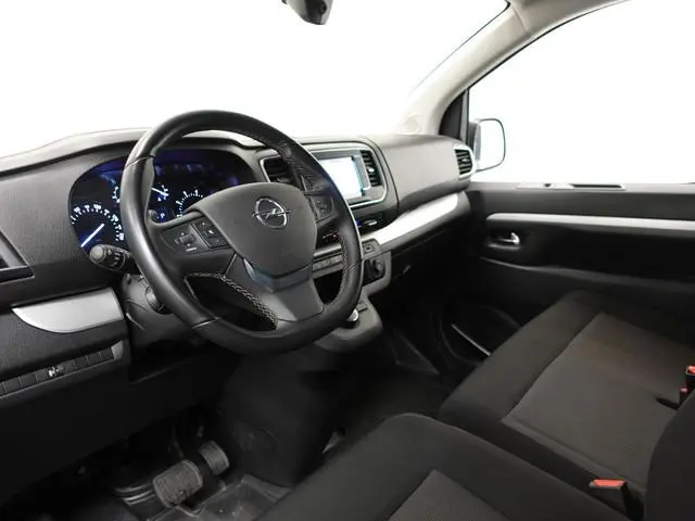 Opel Vivaro 2.0 BlueHDi 145PK Automaat L3H1 Airco Cruise Navigatie Sidebars Trekhaak