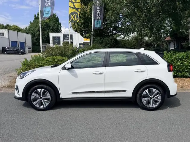 Kia e-Niro ComfortLine 64 kWh 204PK ACC•Camera•Keyless
