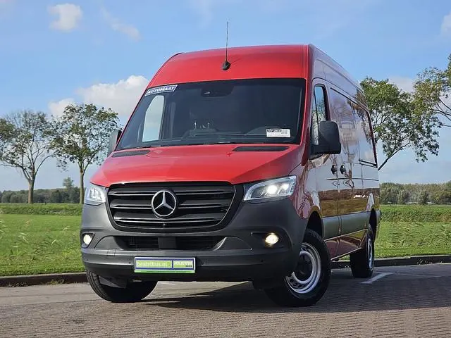MERCEDES-BENZ SPRINTER 319 L2H2 RWD 3.5t-Trekhaak 2x Schuifdeur LED Mbux10 Distronic Automatische Ai...