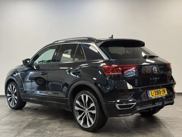 Volkswagen T-Roc 1.5 TSI Sport Business R Panoramadak Full-led VCP 19'lmv 24 Maanden garantie* (Vraa...