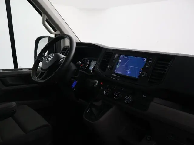 Volkswagen Crafter 35 2.0TDI L3H2 177 PK AUT. + CAMERA | LED | TREKHAAK 3000 KG | IMPERIAAL | CARPLA...