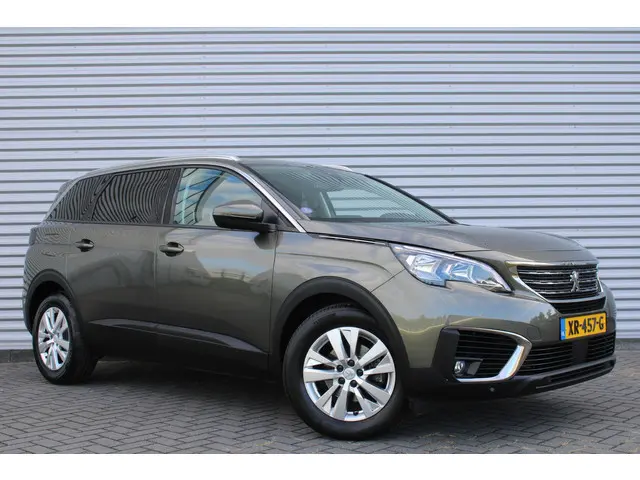 Peugeot 5008 1.2 PureTech Blue Lease Executive | Navi | Airco | 7 zits | Cruise | Camera | 17" LM |