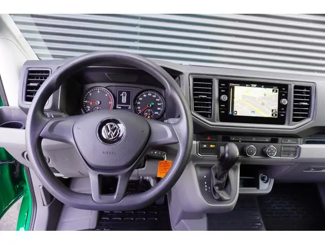 Volkswagen Crafter 163pk RWD Automaat L3H2/L2H1 Apple carplay Camera Navigatie LED 3-Zits 3500kg Tre...