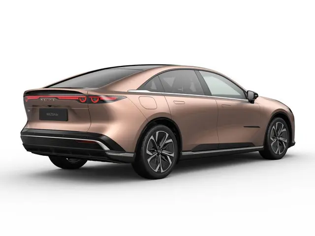 Mazda 6e Takumi 68.8 kWh | Actieradius tot 479 km (WLTP) | € 2.000 inruilvoordeel bij aanschaf | Beige leder | 18% bijtelling |