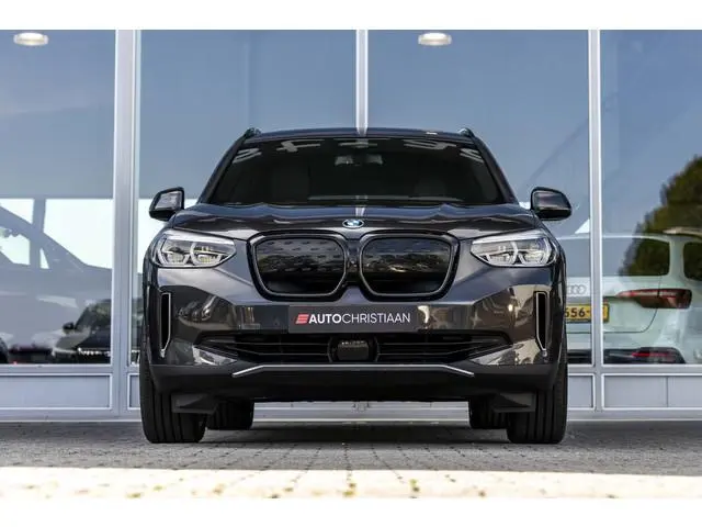 BMW iX3 High Executive 80 kWh | Pano | 360° Camera | HUD