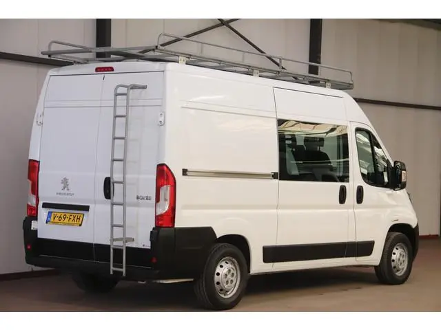 Peugeot Boxer L2H2 DUBBEL CABINE DC 7 personen IMPERIAAL Peugeot Boxer L2H2 DUBBEL CABINE 7 personen...