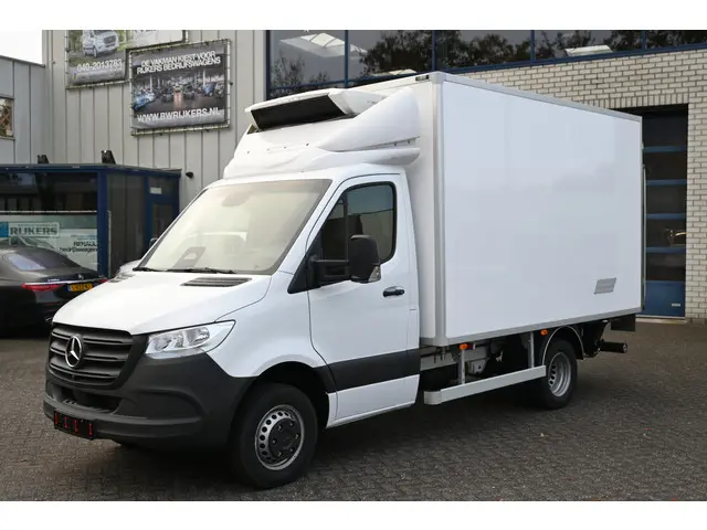 Mercedes-Benz Sprinter 517 CDI Koel-vries Bakwagen met laadklep Thermoking V500 Max D/N koeling