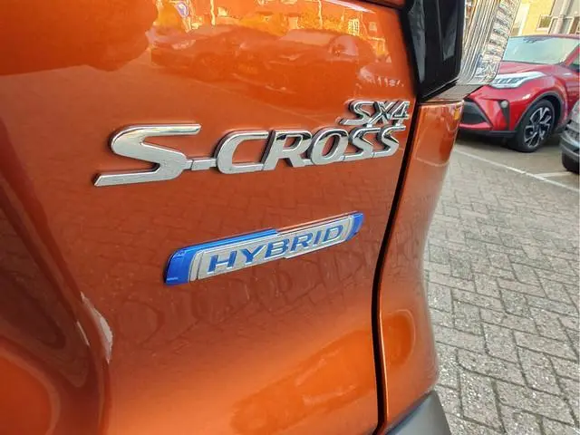 Suzuki S-Cross