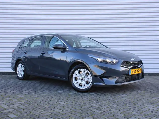 Kia Ceed Sportswagon 1.0 T-GDi DynamicLine | Camera | Clima | Cruise | 16" LM | Navi | LED | Apple C...