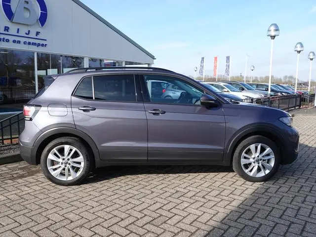 Volkswagen T-Cross 1.0 TSI Life Edition TREKH. | VIRTUAL | ECC | ACC | STOELVERW.