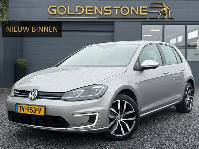 Volkswagen e-Golf e-Golf SOH 88.21% l 2e Eigenaar l Carplay l Navi l Stoelverw l Clima l Cruise l Lm...