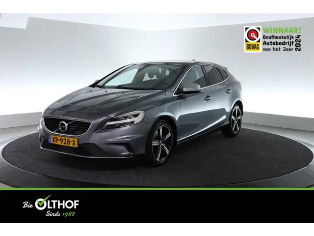 Volvo V40 1.5 T3 Polar+ Sport R-Design | TREKHAAK | PANO-DAK |