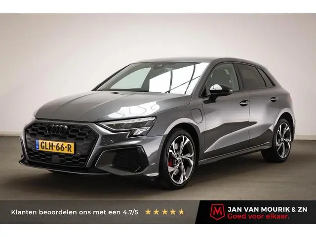 Audi A3 Sportback 45 TFSI e S edition Competition | HALF LEDER | STOELVERWARMING | HILL HOLD | CAMER...
