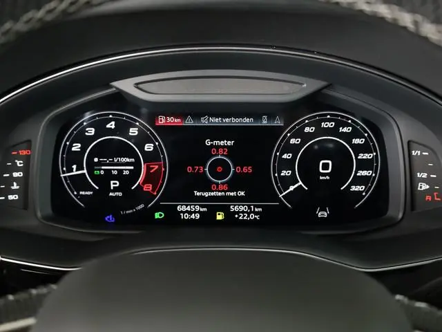 Audi RSQ8
