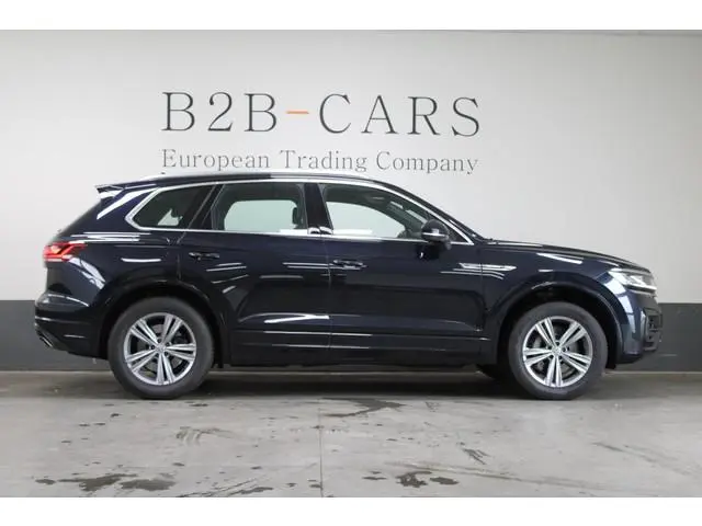 Volkswagen Touareg 3.0 TSI R-Line | Leder | Trekhaak | LED |