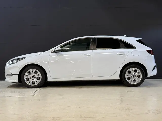 Kia Ceed 1.0 T-GDi MHEV DynamicPlusLine | Camera | Dodehoeksensoren | Apple Carplay