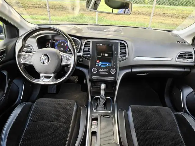 Renault Mégane 1.3 TCe Limited AUTOMAAT | CRUISE | HAAK | NAVI | CAMERA | BOSE |