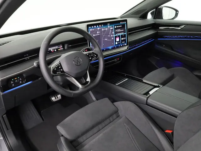 Volkswagen ID.7 Pro S Limited Edition 86 kWh 286 pk | Trekhaak wegklapbaar