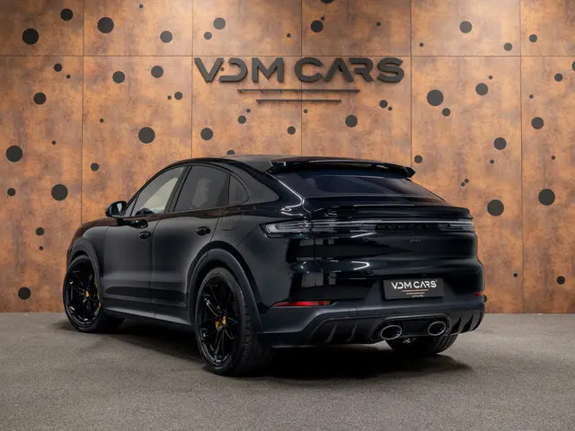 Porsche Cayenne Coupé 4.0 Turbo E-Hybrid GT | Achterasbest. | Burmester | Bijrijdersdisplay | 18-weg...