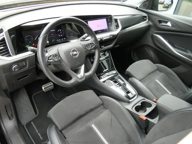 Opel Grandland 1.6 Turbo Plug-In Hybrid 4x4 GSe Automaat | KONI onderstel | 19" LMV