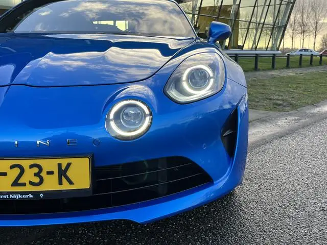 Alpine A110