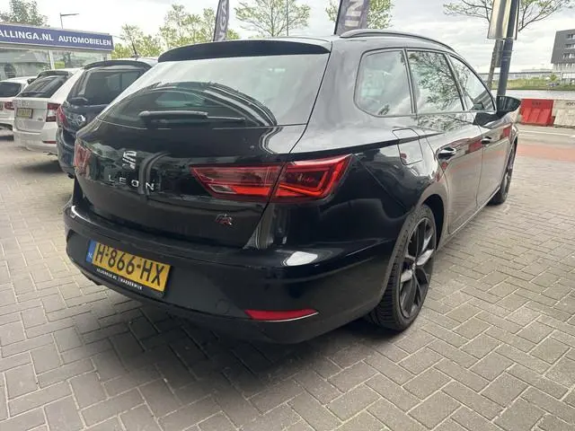 SEAT Leon ST 1.5 TSI FR Ultimate Edition Black panodak navi/camera airco/ecc