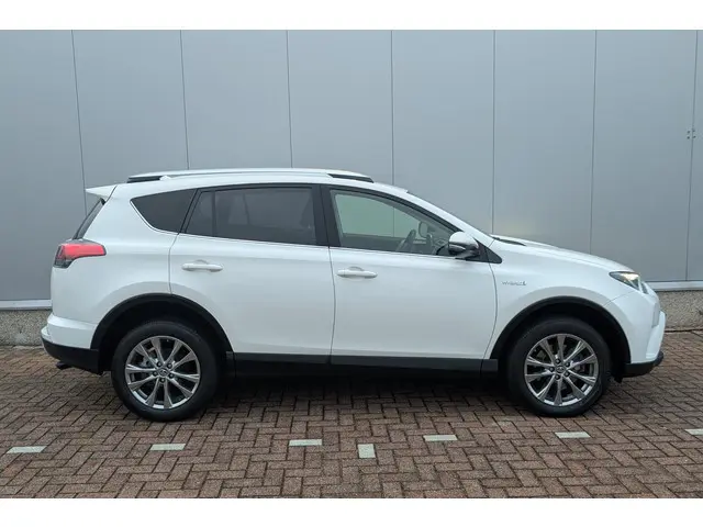 Toyota RAV4 2.5 Hybrid Executive LMV|Lederen bekleding|El.achterklep|El vestelbare stoel met memory