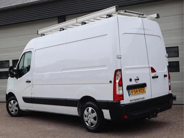 Renault Master 2.3 dCi 150pk Euro 6 - L2H2 - Imperiaal - Cruise - Camera - Airco