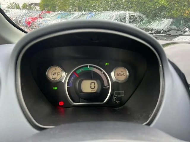 Peugeot iOn