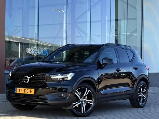Volvo XC40 2.0 T4 R-Design 191 PK | ACC | Camera  | NAVI