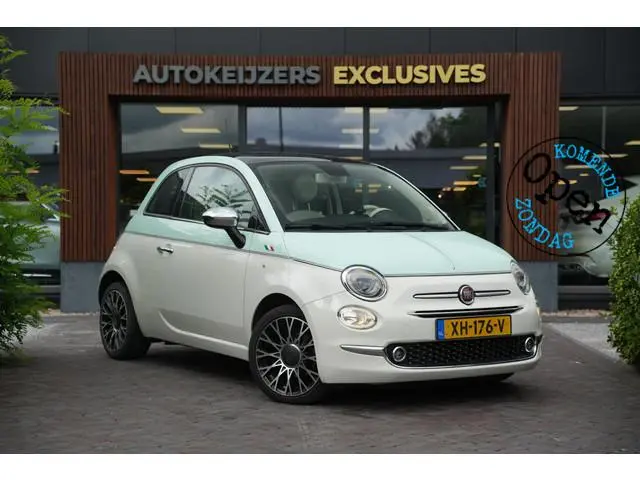 Fiat 500 0.9 TwinAir Turbo Collezione Panoramadak Airco Cruise Uconnect 16”LM Two Tone