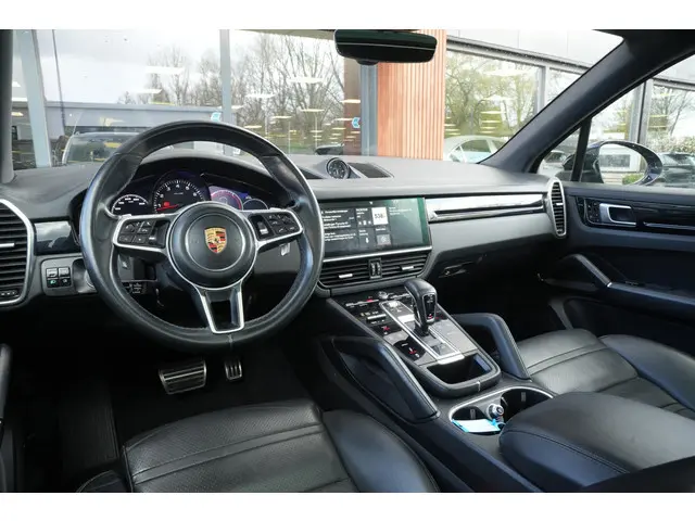 Porsche Cayenne 2.9 S Panoramadak SportChrono Leer Stuurverw. Trekhaak