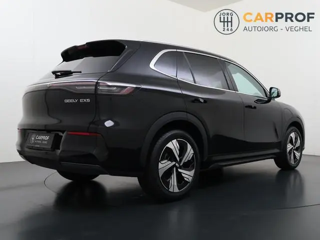 Geely E5