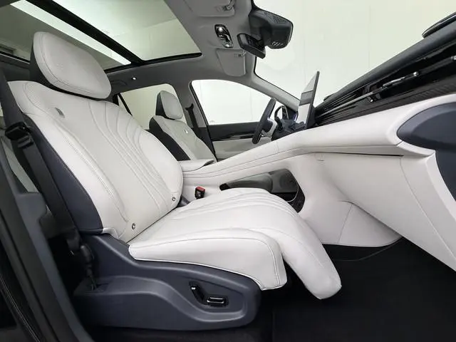 Geely E5