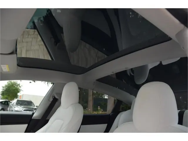 Tesla Model 3 Long Range AWD 75 kWh Startech Bumperset