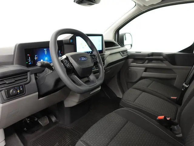 Ford Transit Custom 300 2.0 TDCI L2H1 Trend  Automaat Airco Cruise Navi PDC Camera Carplay