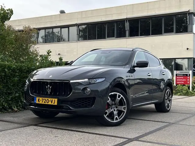 Maserati Levante 3.0 V6 D AWD GranLusso |CARBON|LUCHTVERING|STOELVERW.|TREKHAAK| 19579 \ 5736