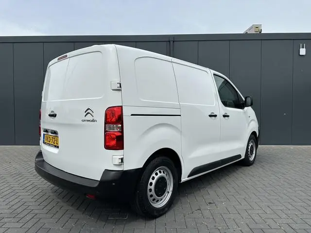 Citroën Jumpy 1.5 BlueHDI 100 PK / L1H1 / BLIND SPOT / AIRCO / CRUISE CONTROL / 3 ZITS /  PARKEERSEN...