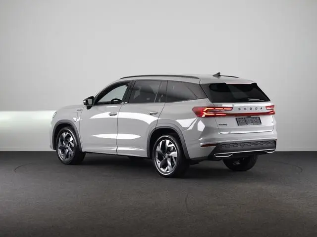 Skoda Kodiaq 1.5 TSI PHEV 204pk Sportline Business | Panoramadak | Trekhaak | Winterpakket | Blind S...