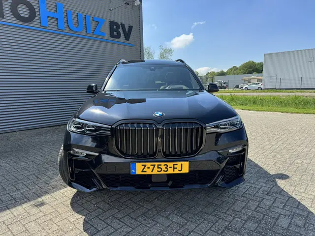 BMW X7 xDrive40d 340 PK High Executive M Sport Executive Drive Pro 7 Zits Trekhaak Panoramadak Harma...