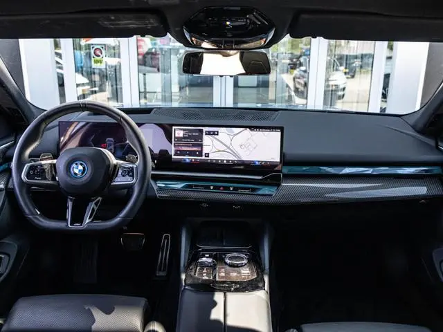 BMW 5-serie Touring 550e xDrive
