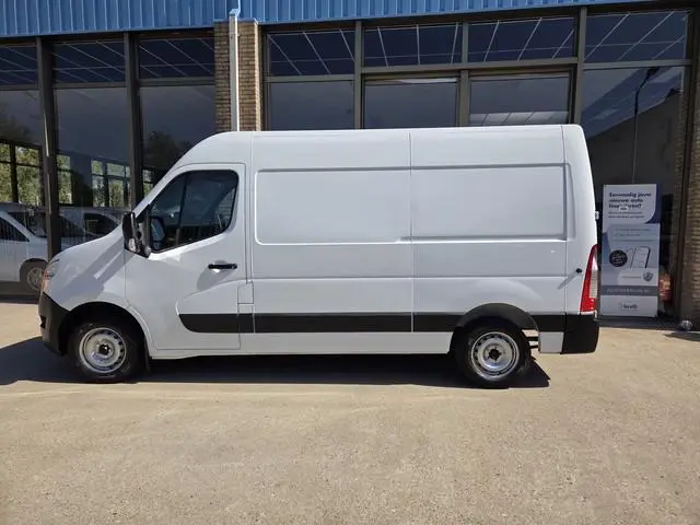 Nissan Interstar