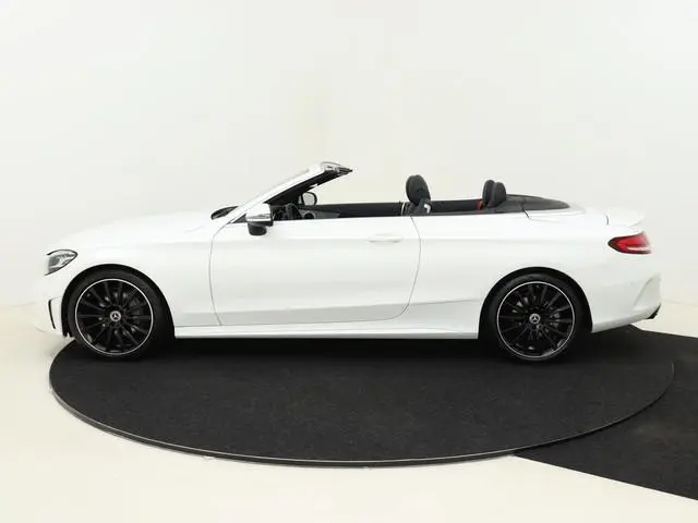 Mercedes-Benz C-klasse Cabrio 180 / AMG Line/ 19 inch/ Widescreen/ Cabrio Comfortpakket