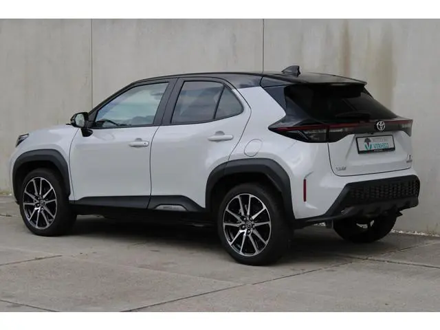 Toyota Yaris Cross 1.5 Hybrid GR Sport  / JBL / ELEKTR A.KLEP / TWO TONE / APPLE /ANDROID AUTO / NAV...