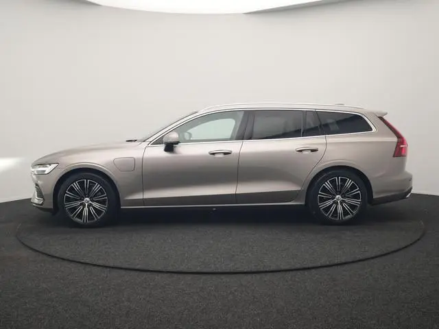 Volvo V60 T6 Recharge AWD Inscription PHEV 340pk Dealer O.H | Trekhaak Af Fabriek | Adaptive Cruise...
