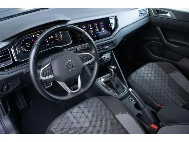 Volkswagen Polo 1.0 TSI R-Line Business PANO IQ LIGHTS CAMERA BEATS STOELVERWARMING ACC