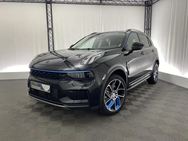 Lynk & Co 01