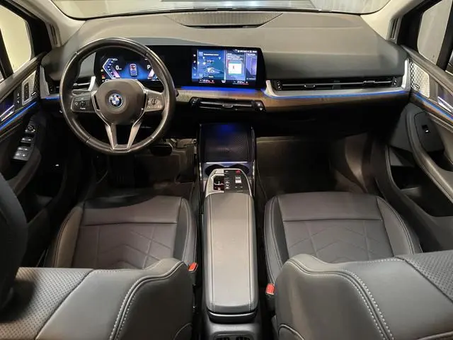 BMW 2-serie Active Tourer 225e xDrive Luxury Line 17"/Leder + memory/Panoramadak/Stoelmassage/Harman...