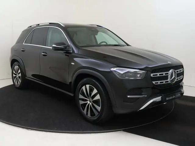 Mercedes-Benz GLE-klasse 400 e 4MATIC Luxury Line / Panoramadak/ Burmester/ Zonneschermpakket/ El. T...